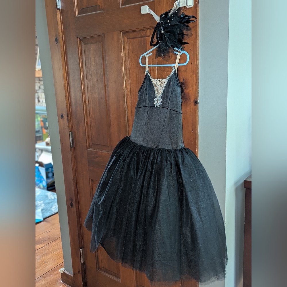 EUC Black Swan Ballerina Costume & Head Piece